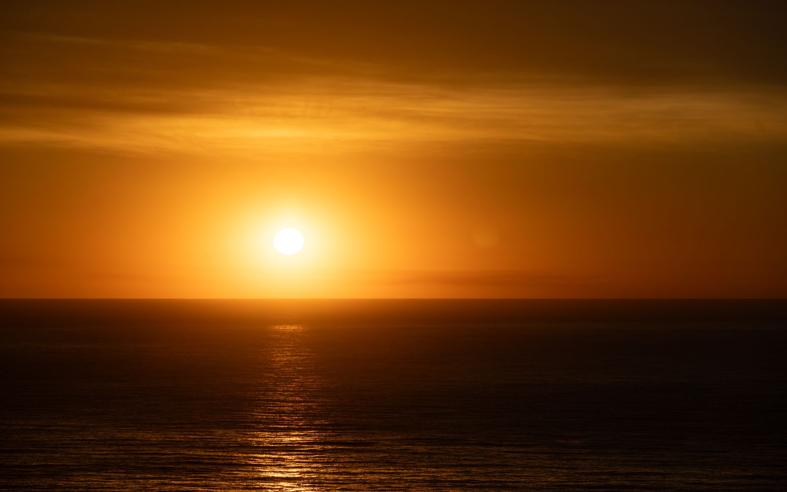 A glowing sunset over the Pacific in Cabo